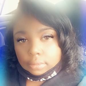 Meet your Posher, Shana